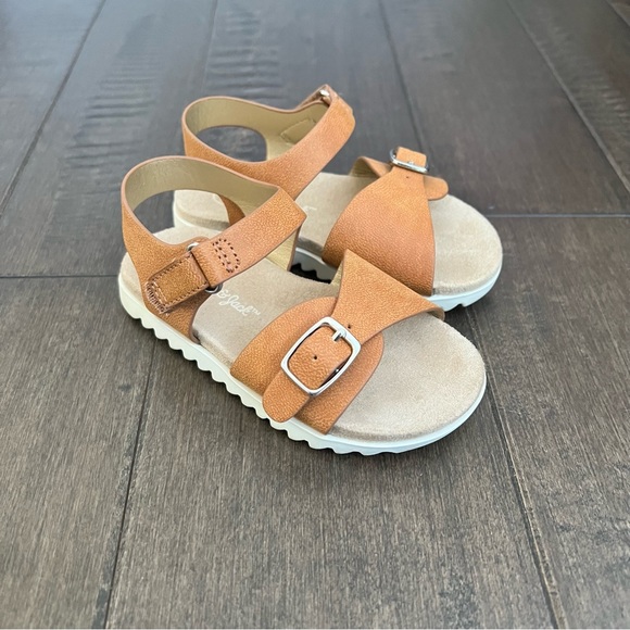 Cat & Jack Other - Cat & Jack Shaelyn Sandals Toddler Girl 6 Brown Strap Toffee